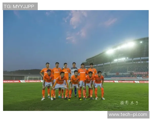 足球明星黄勇的职业生涯与成就全景回顾与分析